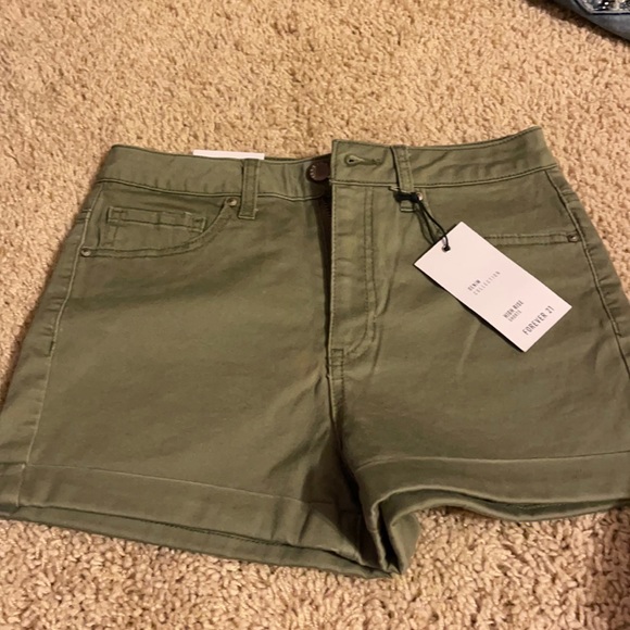 High Rise Shorts - Picture 1 of 5